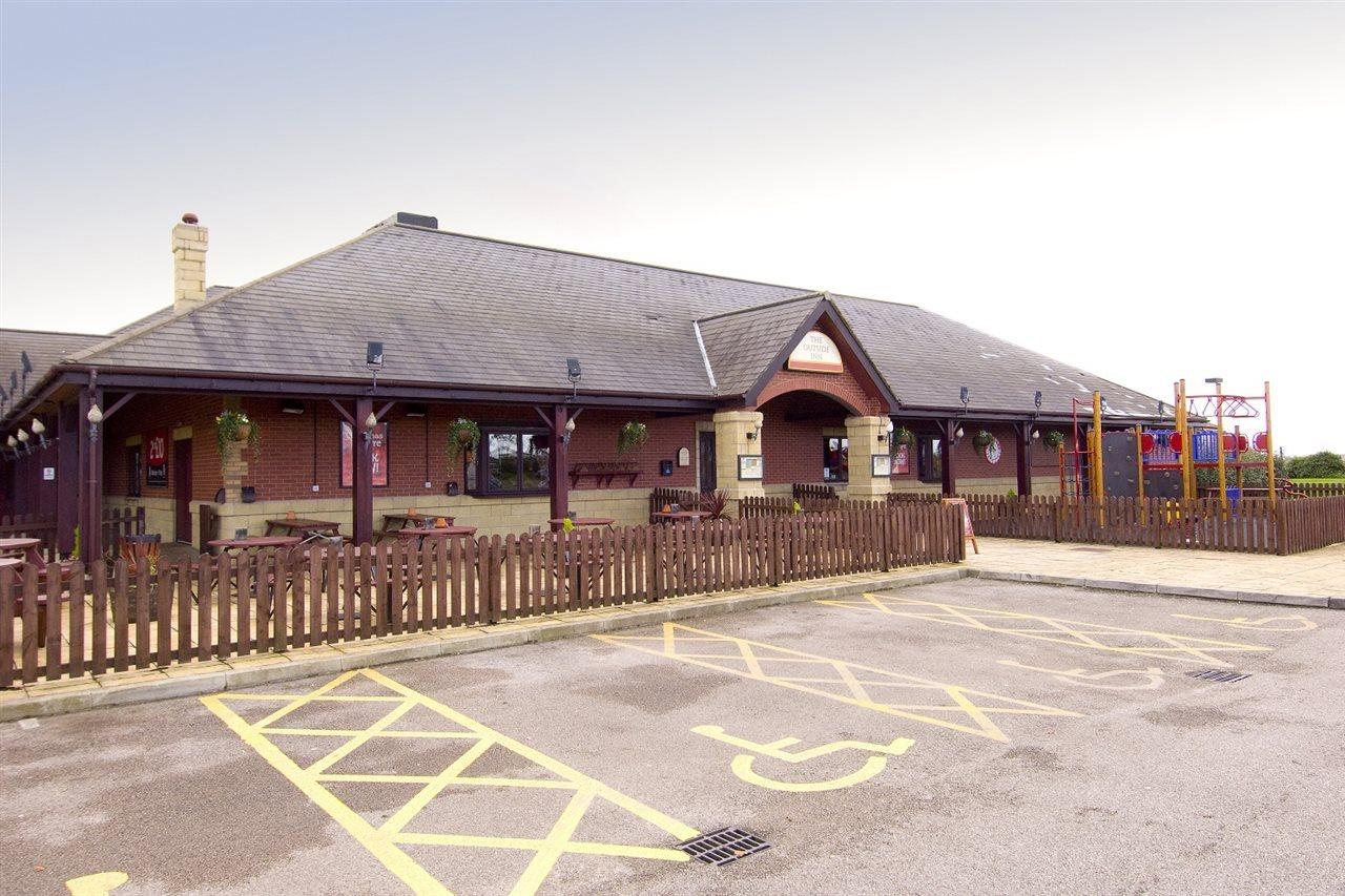 Premier Inn Blackpool East Esterno foto