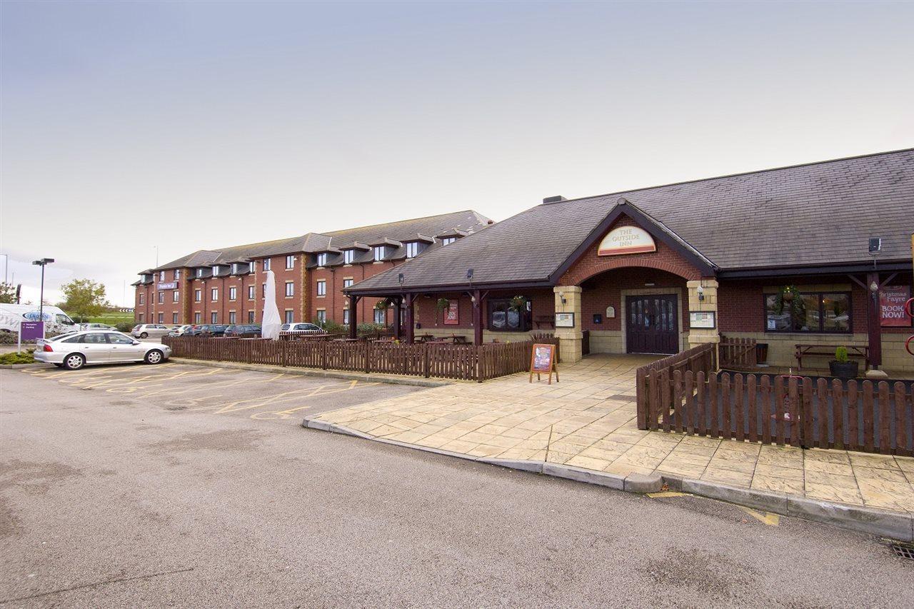 Premier Inn Blackpool East Esterno foto