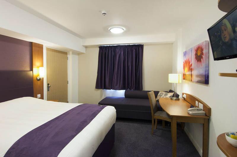 Premier Inn Blackpool East Esterno foto